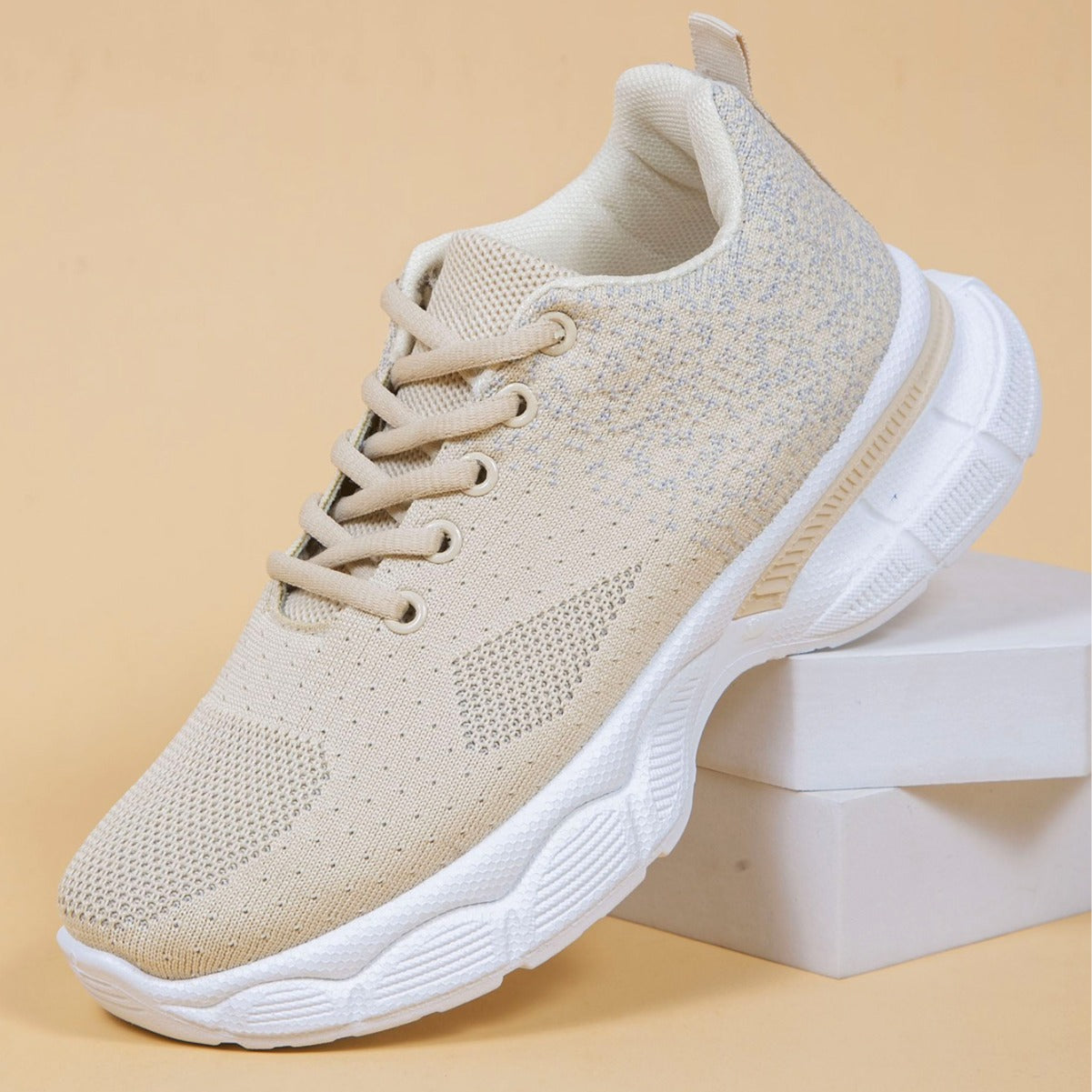 Women's Sports Shoes Breathable Soft Sole Ultra-light Running Shoes Versatile Mesh Casual Running Shoes Travel Shoes