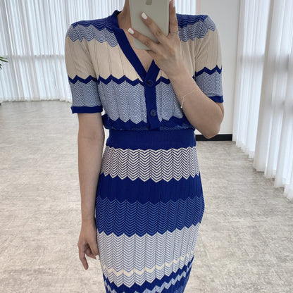 Korean Style Chic French Retro V-Neck Color Block Wavy Pattern Short Sleeve Knit Top + High Waist Slim Fit Pencil Skirt