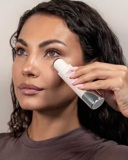 Blyss Lila – RF, EMS & Photon Eye Revitalizer